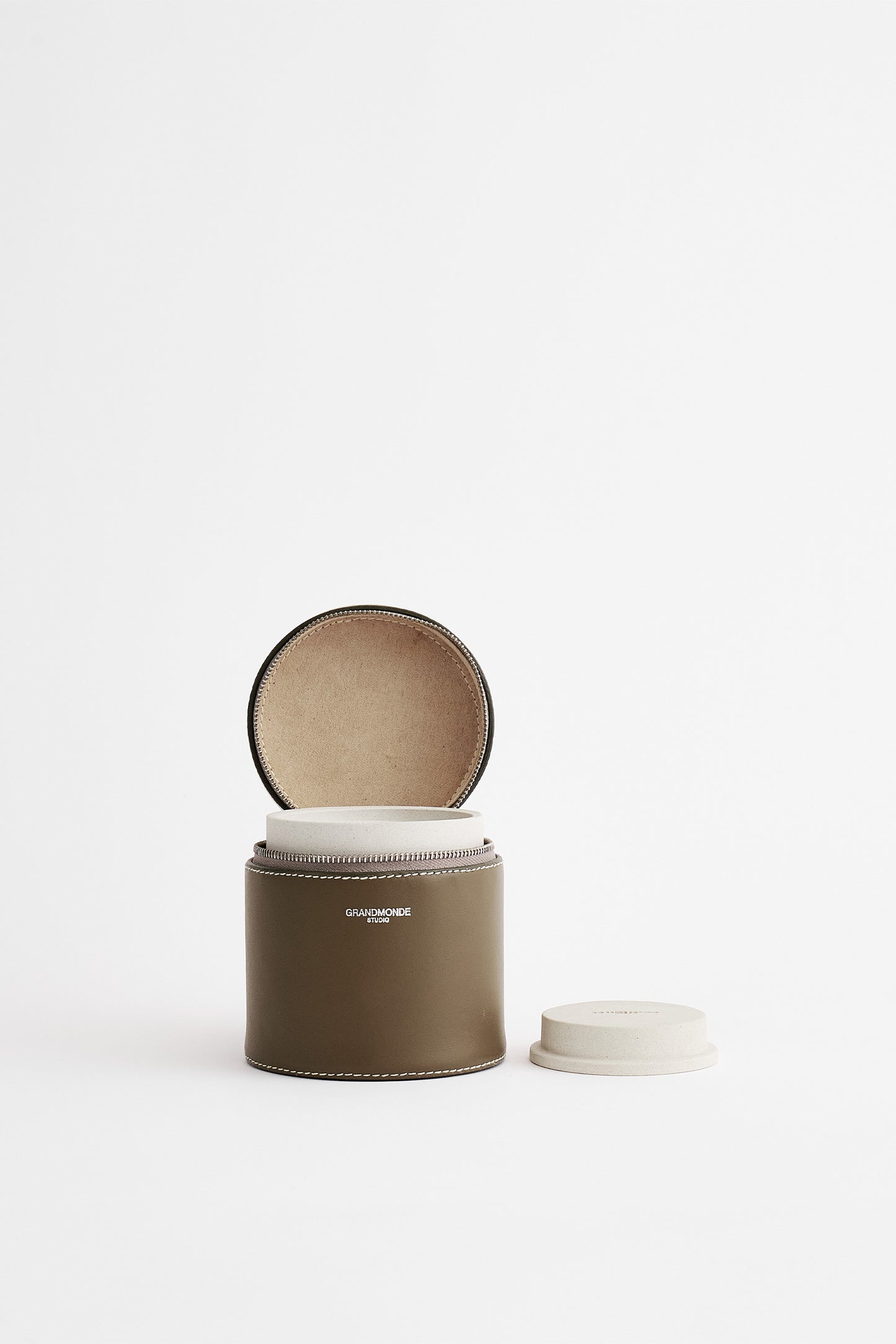 03 DANCE OF THE ALMEH IN CLASSIQUE CERAMIC CONTAINER 250G.
